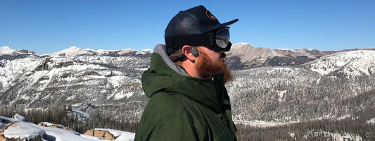 Best Elderly-Friendly Open-Ear Headphones: A Buying Guide