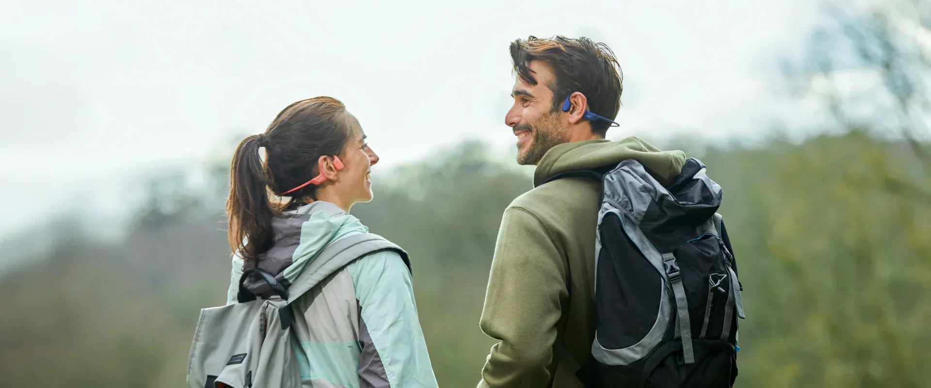 2025 Travel Packing List: Top 14 Must-Have Essentials