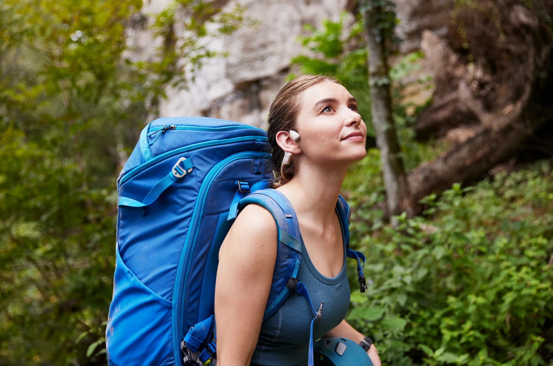 why bluetooth bone conduction headphones are perfect for outdoors